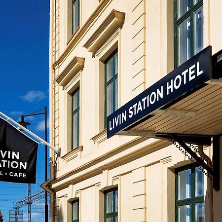 Livin Station Hotel Йоребру Екстериор снимка