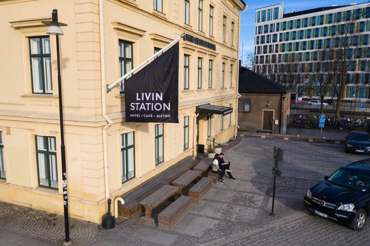 Livin Station Hotel Йоребру Екстериор снимка